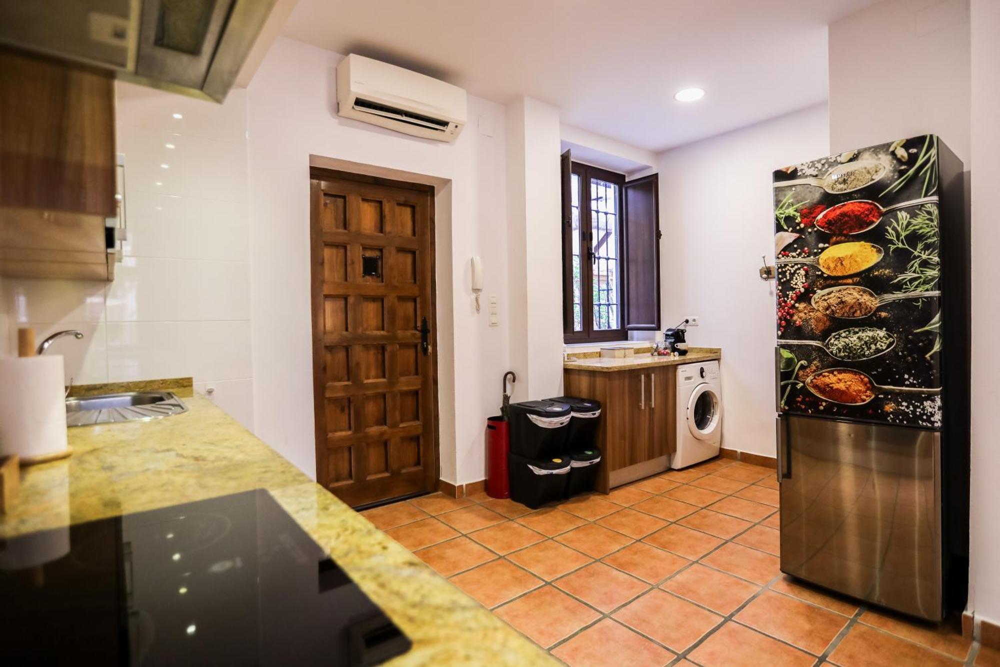 Apartamento Centrico Con Patio Exterior En El Mejor Barrio De Granada El Realejo מראה חיצוני תמונה